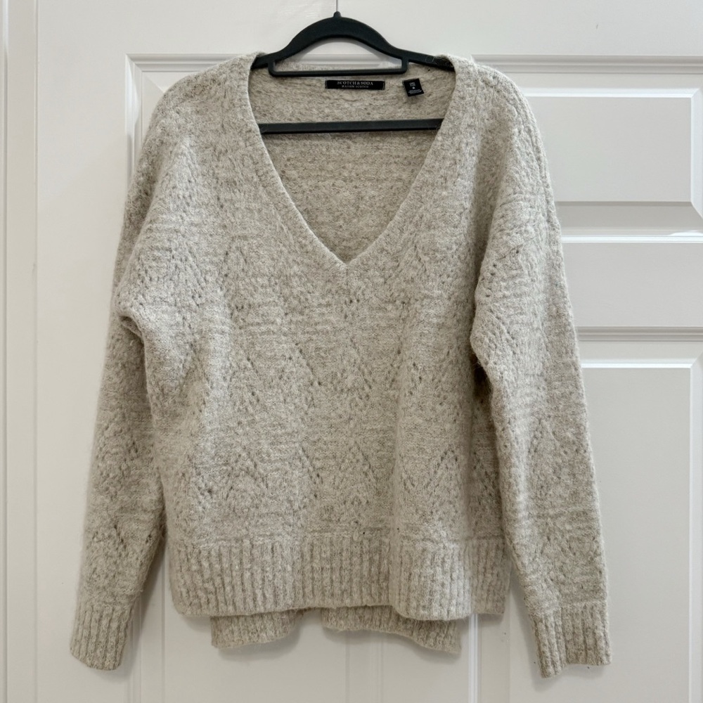 Scotch & Soda Comfy Beige V-Neck Sweater